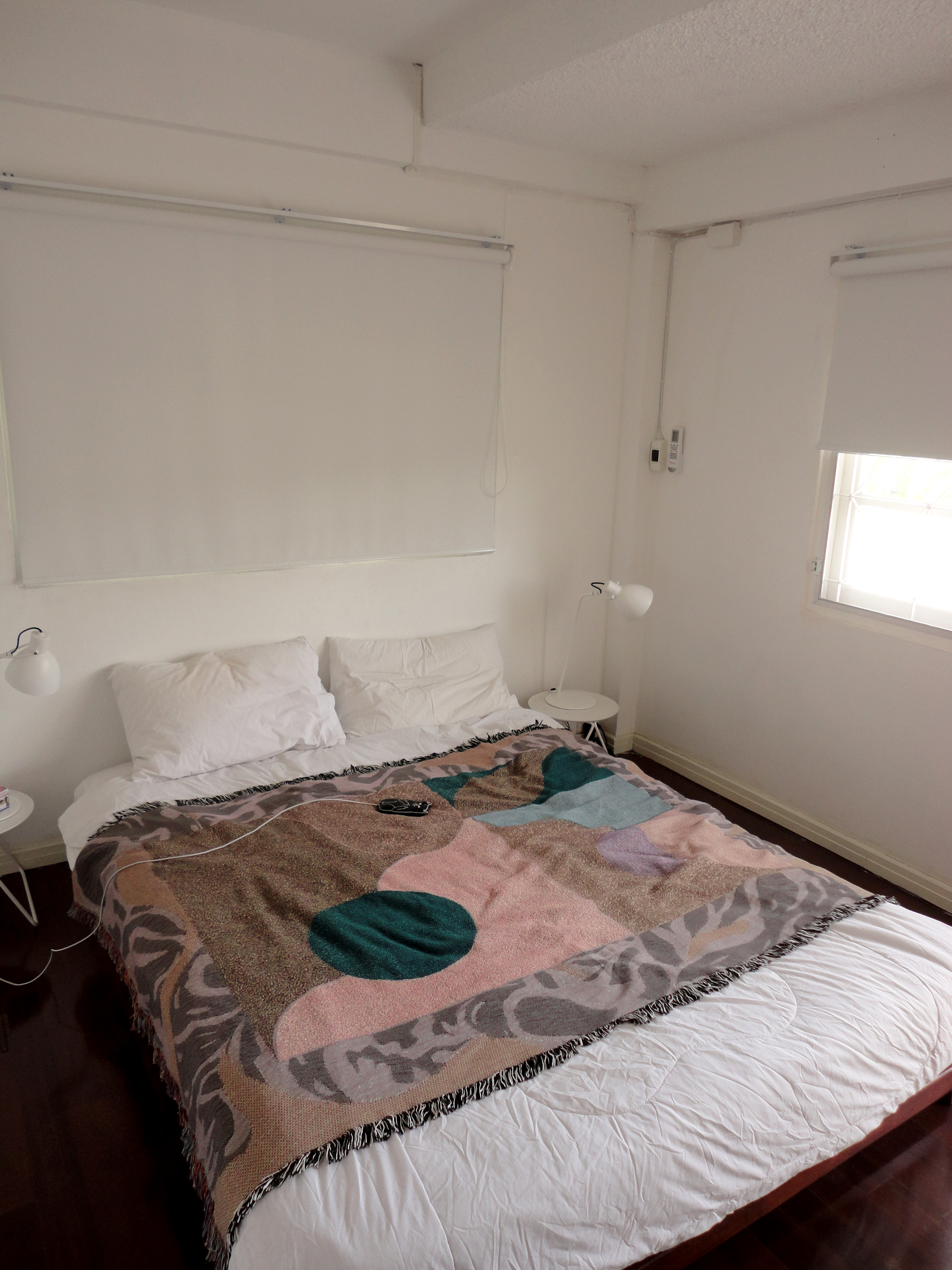 forget-me-not-bed-plaid-design